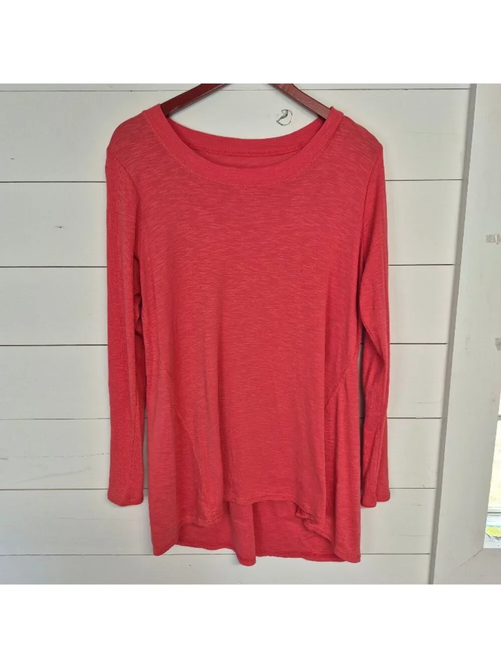 J. Jill Pima Scoop-Neck Elliptical Tunic Long Sleeve Coral Medium - Picture 1 of 6